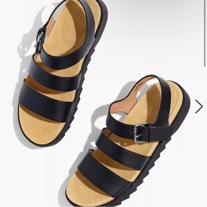 New In Box, Madewell Addie Strappy Molded footbed sandals